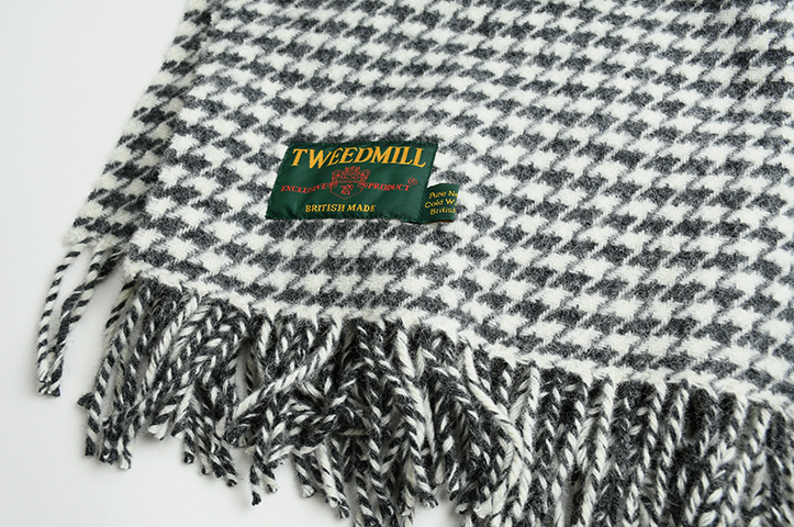 TWEED MILL Pure New Wool shawl Houndstooth（千鳥格子）｜恵文社